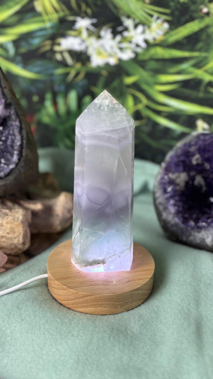 💜 Magischer Lavendel-Fluorit Obelisk – Lichtträger für Klarheit & Herzöffnung 5 Nursesoulangel