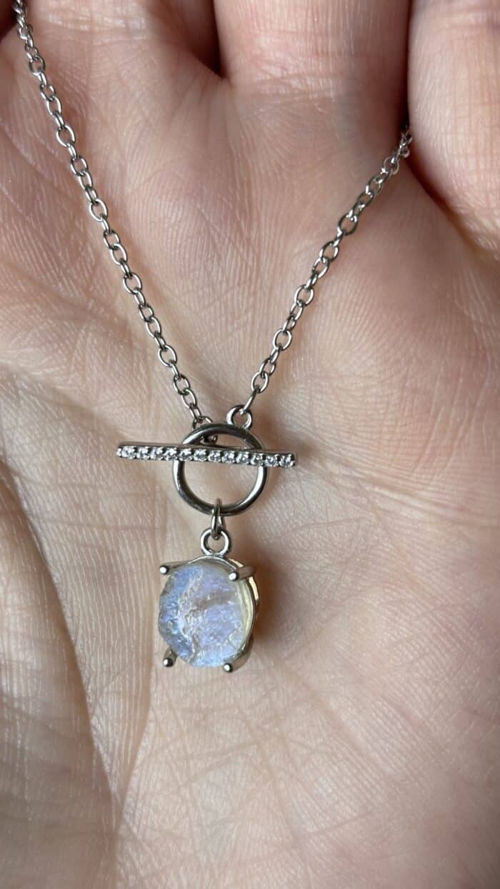 🌕 Regenbogen Mondstein-Kette aus 925er Sterlingsilber – Magie der Weiblichkeit in zarter Form 6 Nursesoulangel