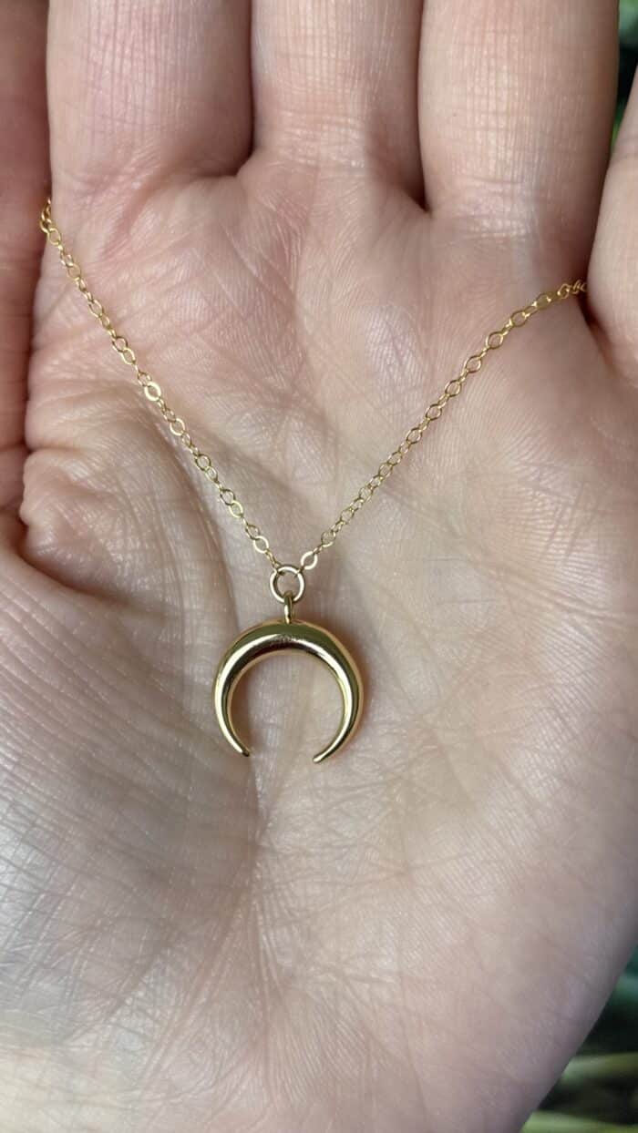 🌙 Magische Halbmond-Kette – Dein goldenes Symbol der Intuition 4 Nursesoulangel
