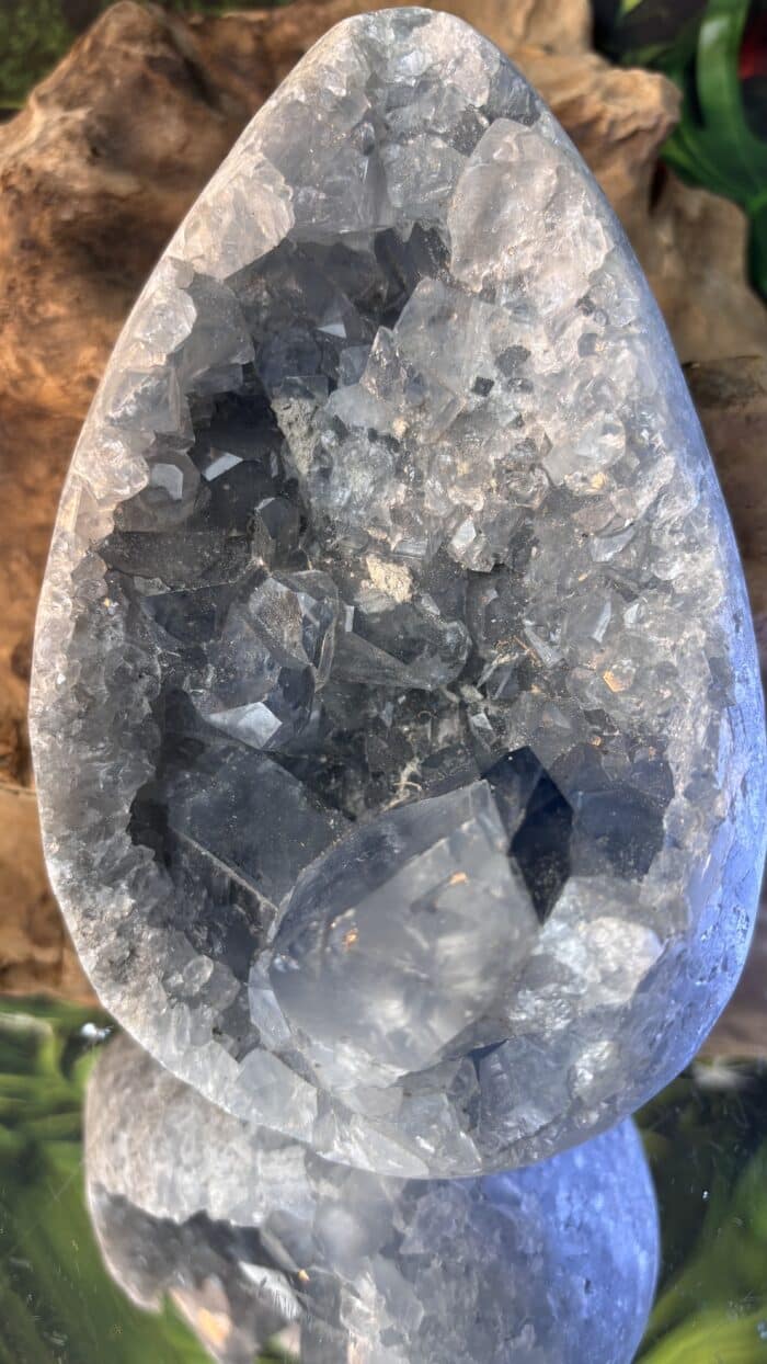 🩵 Magisches Blauer Coelestin Kristall-Ei – Bild 2