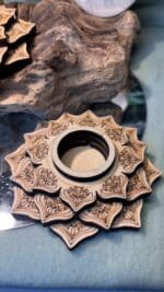 ✨🌸 Kugelhalter Mandala Lotus aus Holz – 12 cm, 46 g – Bild 4