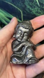Silberglanz Obsidian Buddha – handverlesen, 4,2 cm, 75,9 g – Bild 3