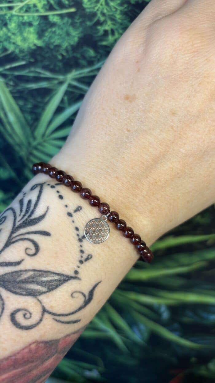 ❤️ Handgefertigtes Granat Armband mit Silberelement „Blume des Lebens“ – 9 cm – Bild 6
