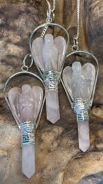 💗😇 Magisches Rosenquarz Engel Pendel mit Rosenquarz-Perle & versilberter Kette | 12,5 g | Länge 7 cm | vom Großhändler aus Idar-Oberstein – Bild 7