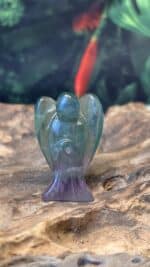 ✨🌈💜 Regenbogen-Fluorit Engel – Klarheit, Schutz & Seelenharmonie in einem einzigen Lichtwesen