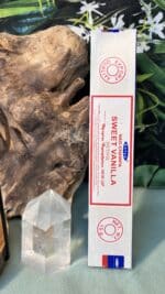 ✨🌿 Räucherstäbchen NAG CHAMPA Satya „Sweet Vanille“ – Sanfte Wärme für Herz & Seele 🌿✨
