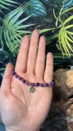💜✨ Handgefertigtes Amethyst-Armband mit vergoldeter Lotusblume – Schutz, Klarheit & innere Ruhe ✨💜 – Bild 2