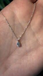 💎✨ Echte Silberkette mit tropfenförmigem Topas-Anhänger – Klarheit, Wahrheit & innere Stärke ✨💎