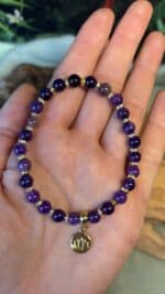 💜✨ Handgefertigtes Amethyst-Armband mit vergoldeter Lotusblume – Schutz, Klarheit & innere Ruhe ✨💜 – Bild 5